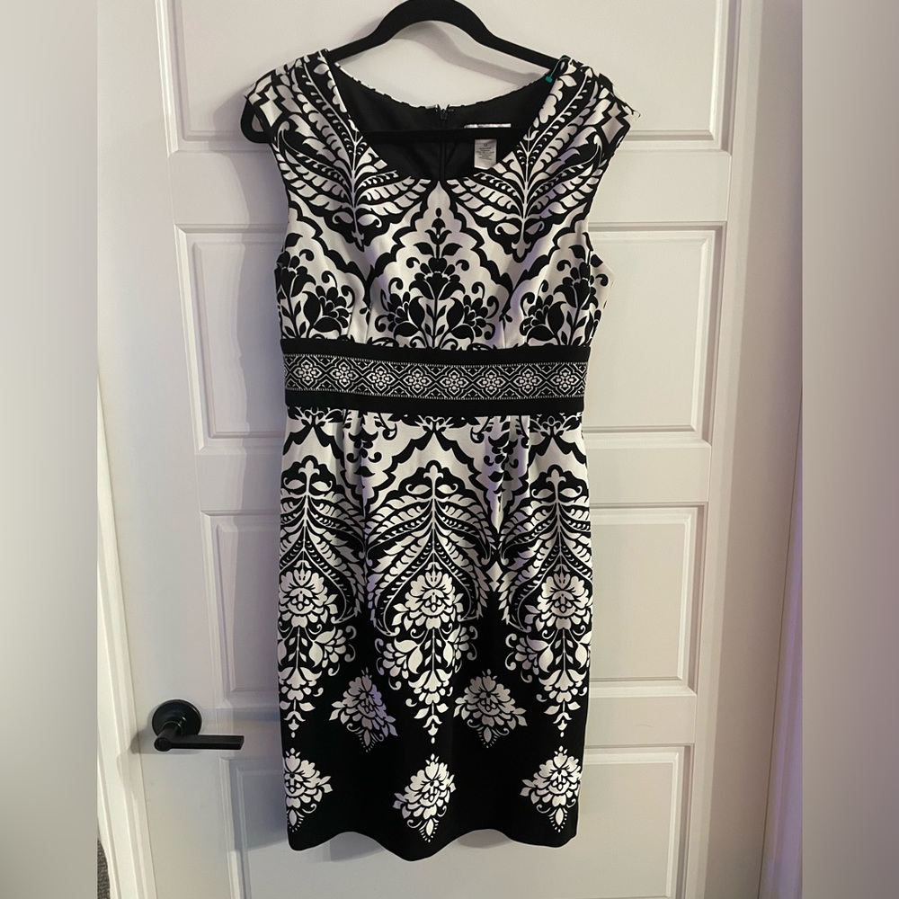 London Times Black and White Patterned Dress